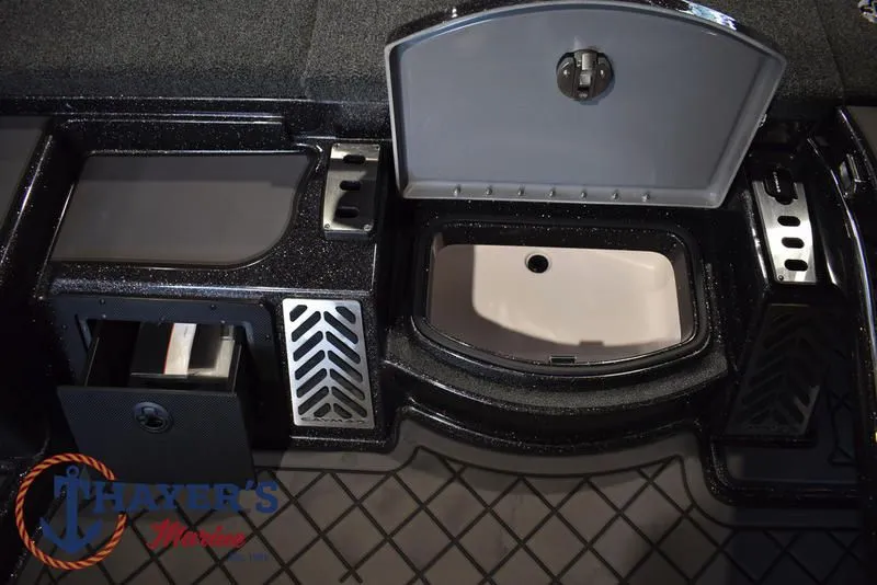 Slide: The Image of Caymas CX 20 2025 - 24