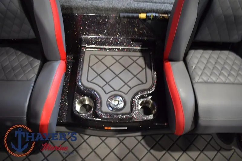 Slide: The Image of Caymas CX 20 2025 - 25