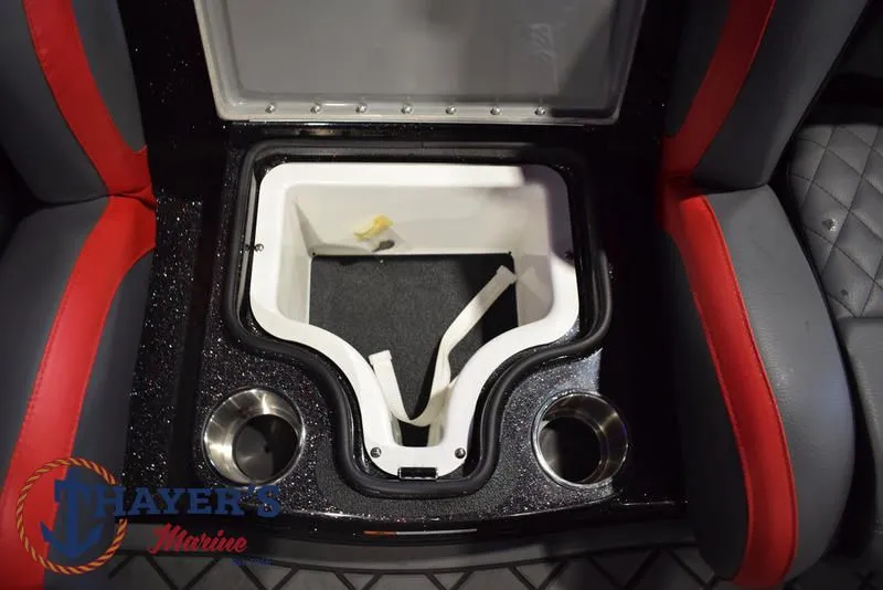 Slide: The Image of Caymas CX 20 2025 - 26