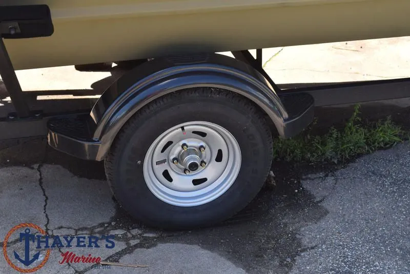 Slide: The Image of Tracker 1654 SPT 2026 - 6