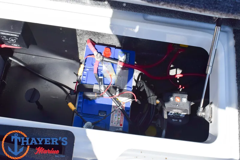 Slide: The Image of Phoenix Bass Boats 21 XE 2026 - 25