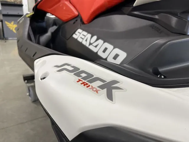 Slide: The Image of Sea-Doo Spark for 3 2026 - 6