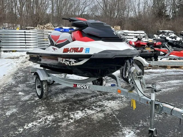 Slide: The Image of Sea-Doo 35BA - Wake 155 2011 - 3