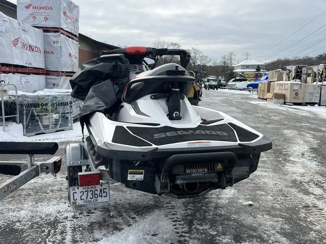 Slide: The Image of Sea-Doo 35BA - Wake 155 2011 - 8