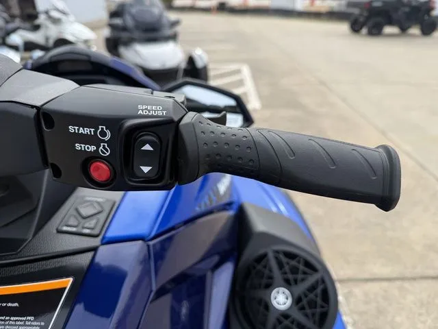 Slide: The Image of Yamaha VX Limited 2026 - 9