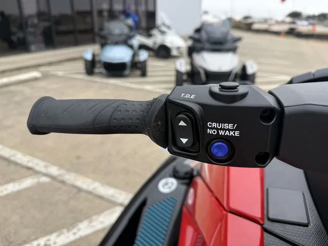 Slide: The Image of Yamaha VX Deluxe 2026 - 10