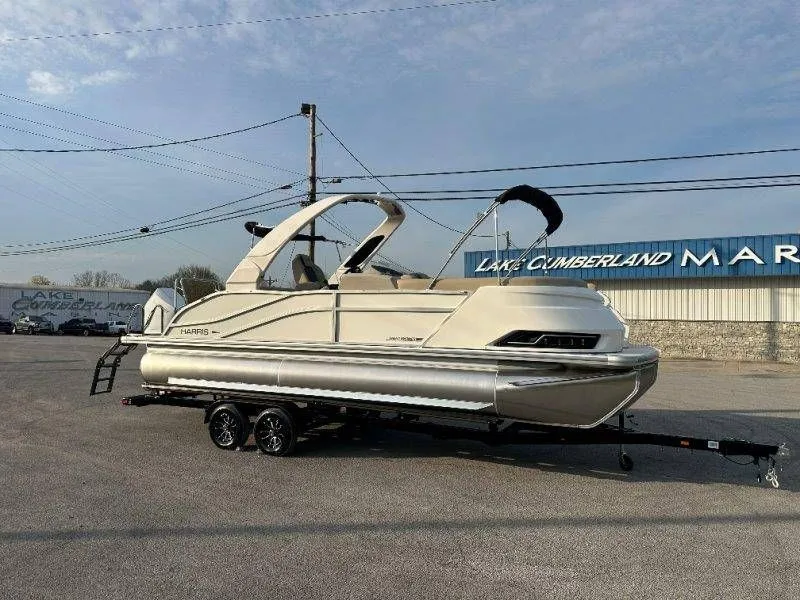 Slide: The Image of Harris Grand Mariner 230 2026 - 69