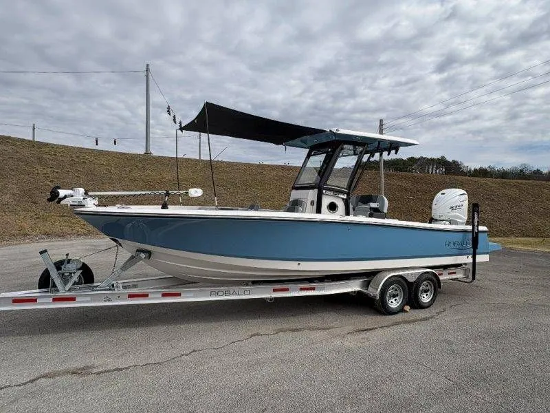 Slide: The Image of Robalo 266 Cayman 2026 - 23