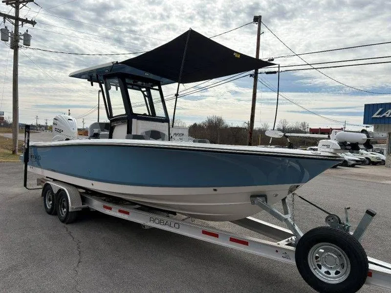 Slide: The Image of Robalo 266 Cayman 2026 - 28