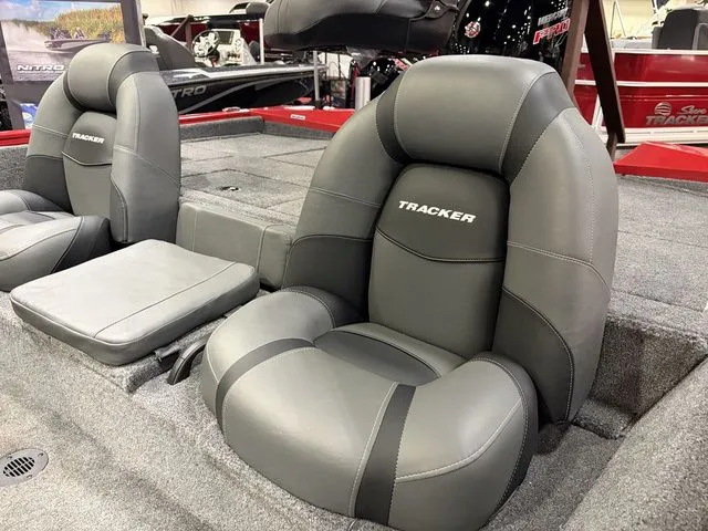 Slide: The Image of Tracker Pro Team 195 TXW 2026 - 19