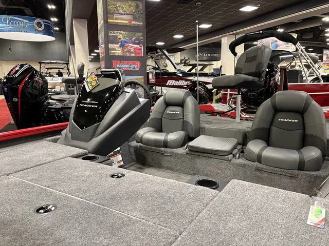 Slide: The Image of Tracker Pro Team 195 TXW 2026 - 21