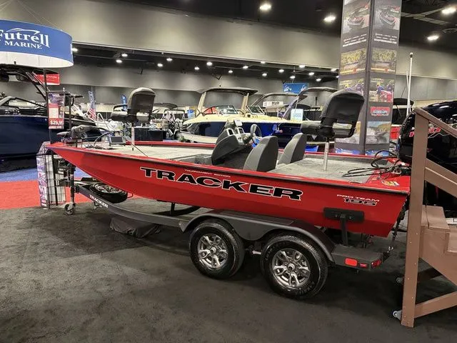 Slide: The Image of Tracker Pro Team 195 TXW 2026 - 3