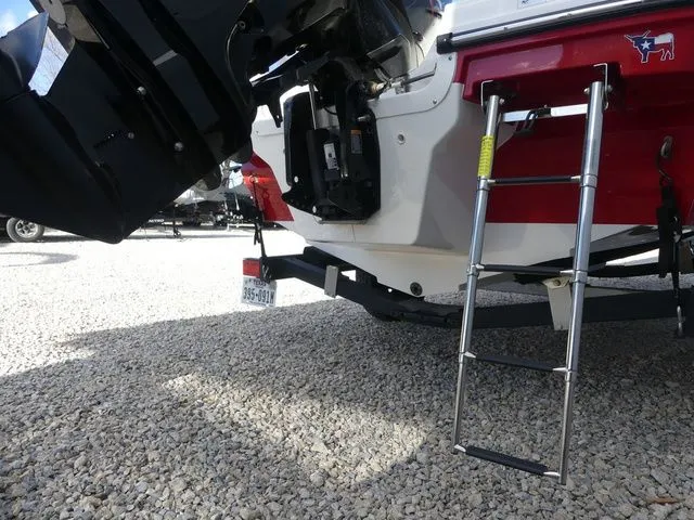 Slide: The Image of Bayliner VR4 BOWRIDER 2022 - 7