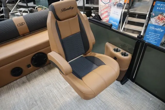 Slide: The Image of Bentley Pontoons Elite 223 Swingback DC Triple Tube Pkg 2026 - 6