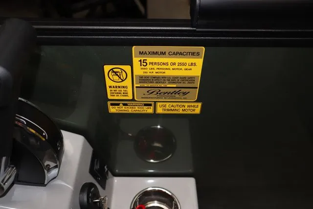 Slide: The Image of Bentley Pontoons Legacy 223 Navigator Triple Tube Pkg 2026 - 10