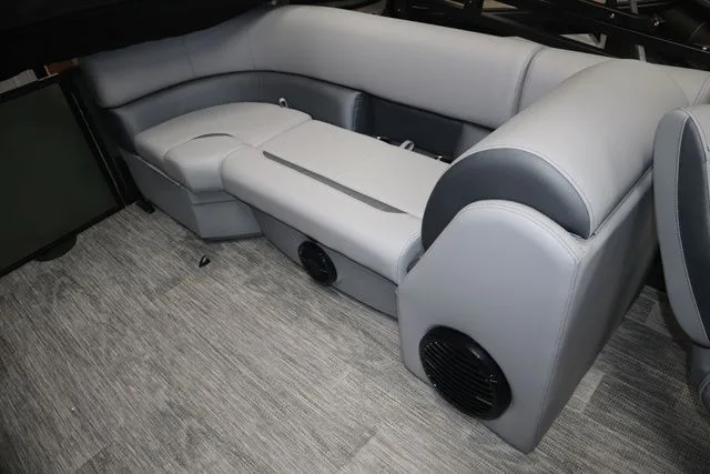 Slide: The Image of Bentley Pontoons Legacy 223 Navigator Triple Tube Pkg 2026 - 5