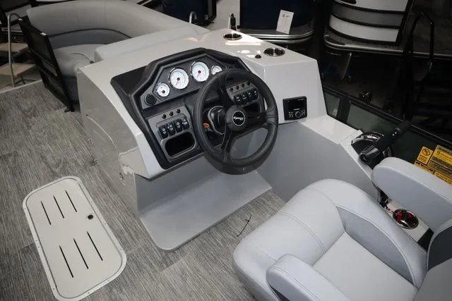 Slide: The Image of Bentley Pontoons Legacy 223 Navigator Triple Tube Pkg 2026 - 7