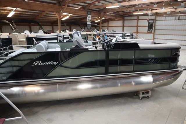 The Image of Bentley Pontoons Elite 223 Swingback DC Triple Tube Pkg 2026 - 1