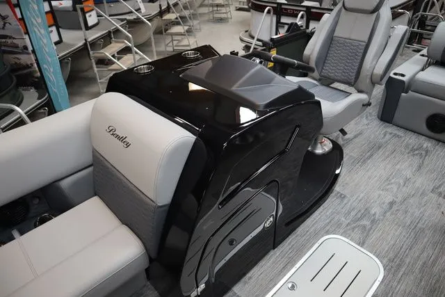 Slide: The Image of Bentley Pontoons Elite 223 Swingback DC Triple Tube Pkg 2026 - 11