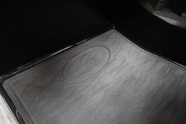 Slide: The Image of Bentley Pontoons Elite 223 Swingback DC Triple Tube Pkg 2026 - 15