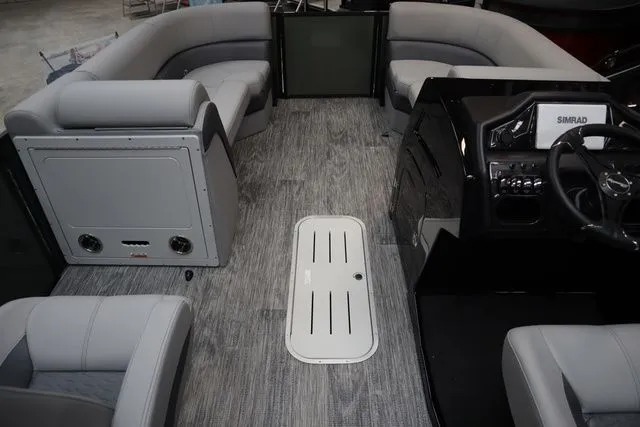 Slide: The Image of Bentley Pontoons Elite 223 Swingback DC Triple Tube Pkg 2026 - 17