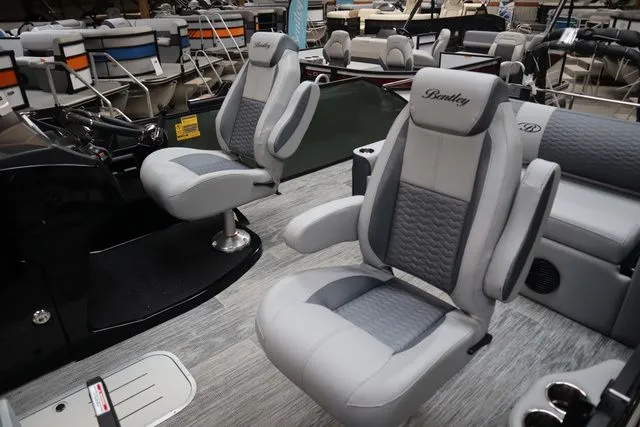 Slide: The Image of Bentley Pontoons Elite 223 Swingback DC Triple Tube Pkg 2026 - 3