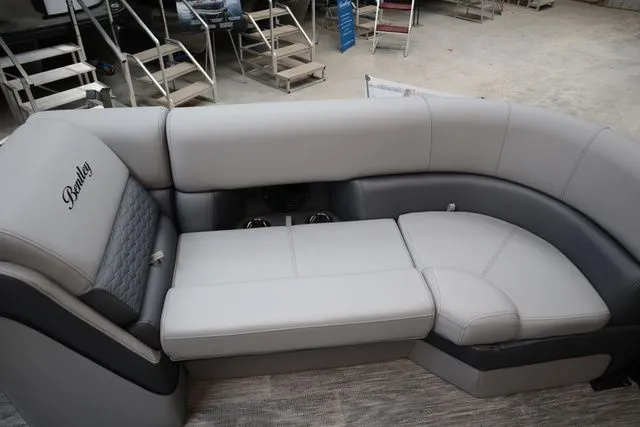 Slide: The Image of Bentley Pontoons Elite 223 Swingback DC Triple Tube Pkg 2026 - 9