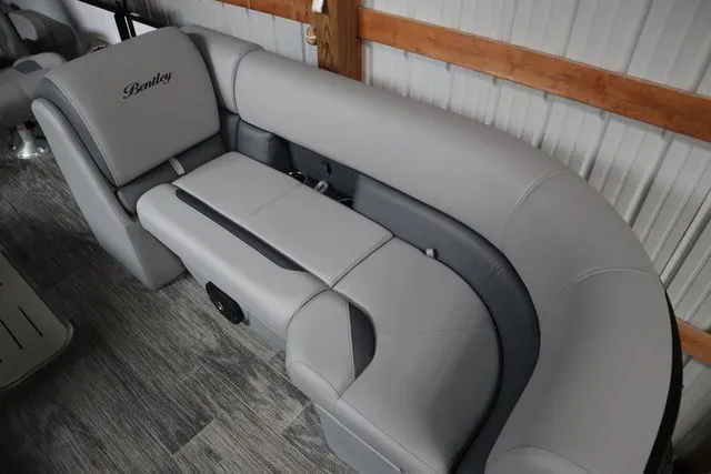 Slide: The Image of Bentley Pontoons Legacy 223 QSB Triple Tube Pkg 2026 - 11