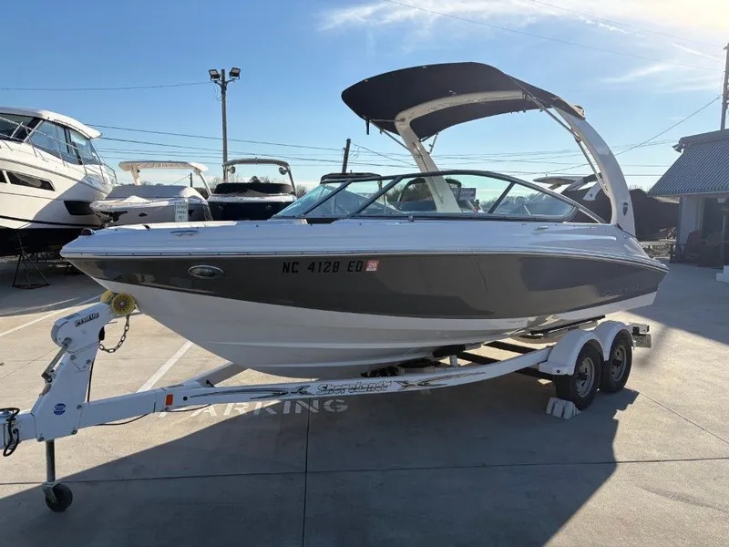 Slide: The Image of Regal 2000 ES 2016 - 3