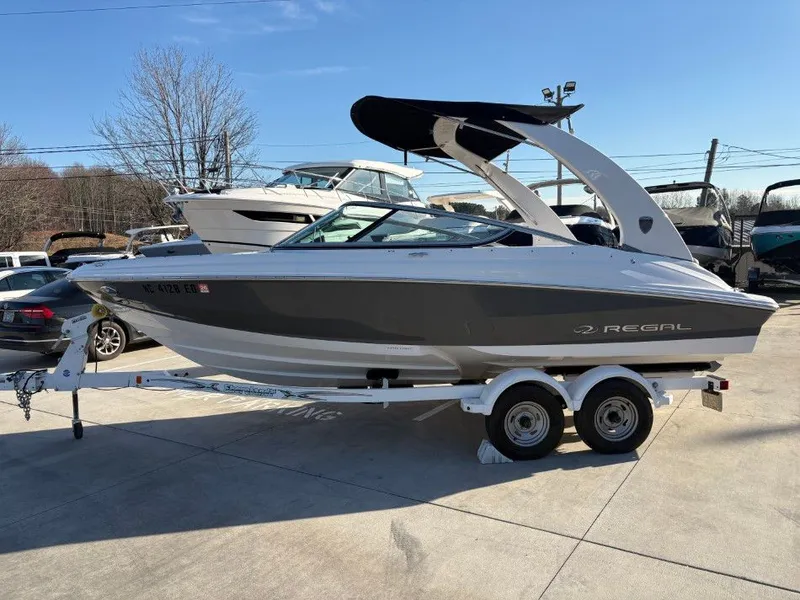 Slide: The Image of Regal 2000 ES 2016 - 4