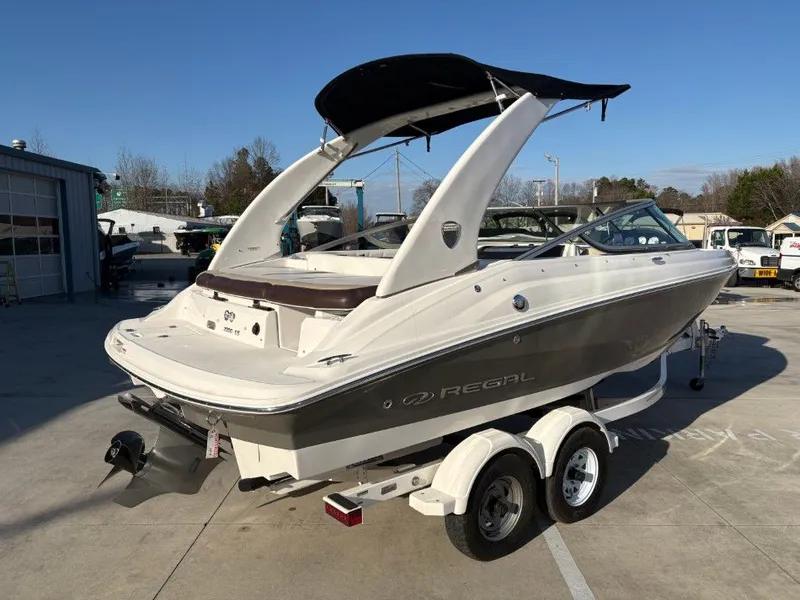 Slide: The Image of Regal 2000 ES 2016 - 8