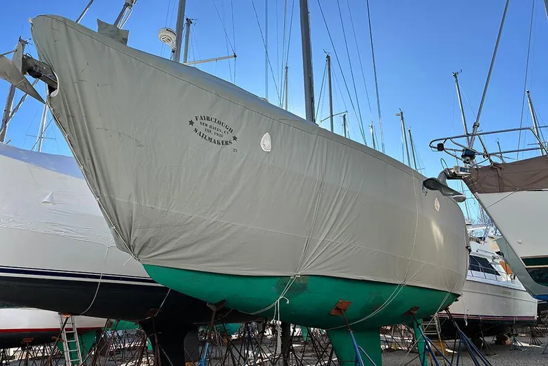 Slide: The Image of 1999 Catalina 42 MkII sailboat 2022 winter cover - 24