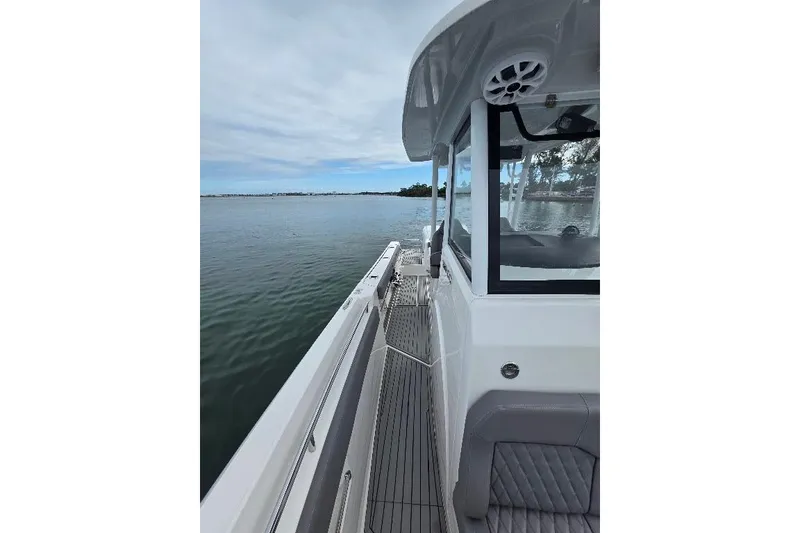 Slide: The Image of 2023 Drakkar 280CC - 11