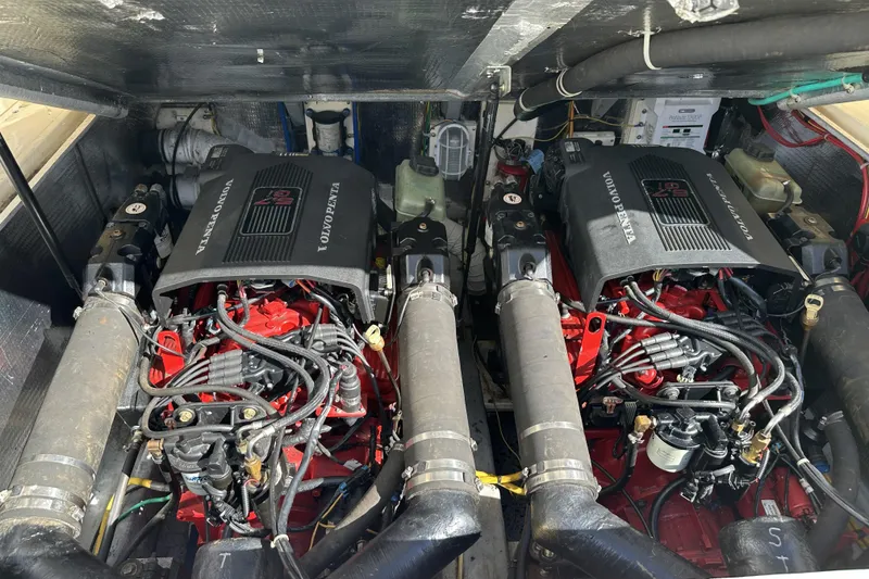 Slide: The Image of Engine compartment of a 2005 Albemarle 280 Express Fisherman with Volvo Penta engines. - 13