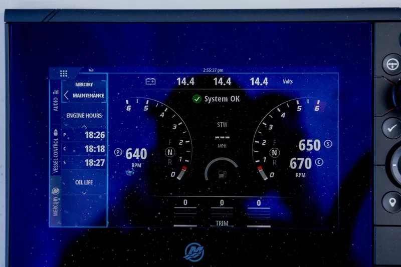 Slide: The Image of Streamline R 35 2025 dashboard display showing engine RPM and system status. - 25