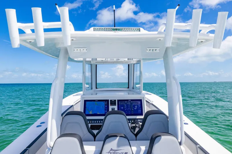 Slide: The Image of Streamline R 35 boat dashboard with ocean view, 2025 model. - 32