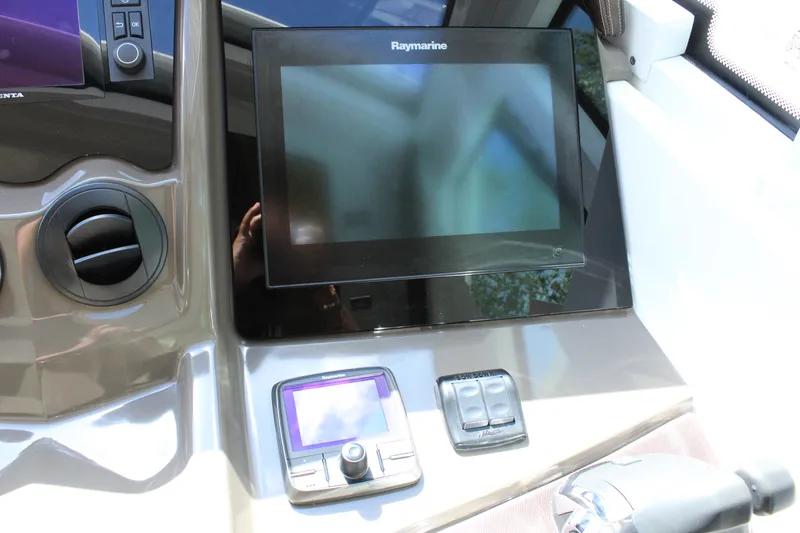 Slide: The Image of Raymarine display on 2014 Cruisers Yachts 45 Cantius dashboard. - 31