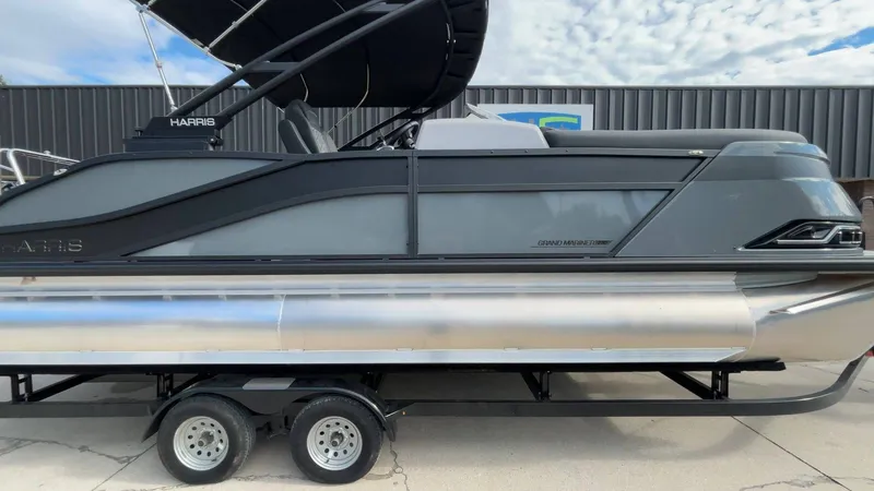 The Image of Harris Grand Mariner 230 2026 - 1