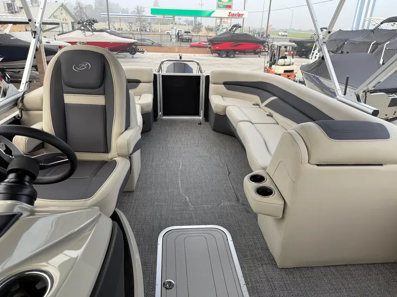 Slide: The Image of Barletta Cabrio 22Q w/ 200HP Mercury! 2023 - 10