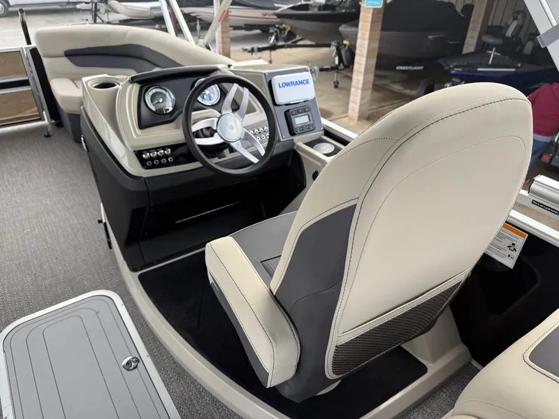 Slide: The Image of Barletta Cabrio 22Q w/ 200HP Mercury! 2023 - 17