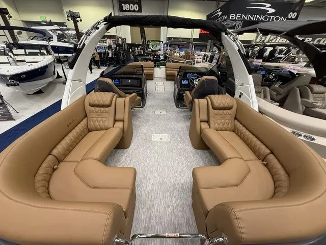 Slide: The Image of Bennington QX Quad Bench 30 QXFBWAX2 2026 - 35