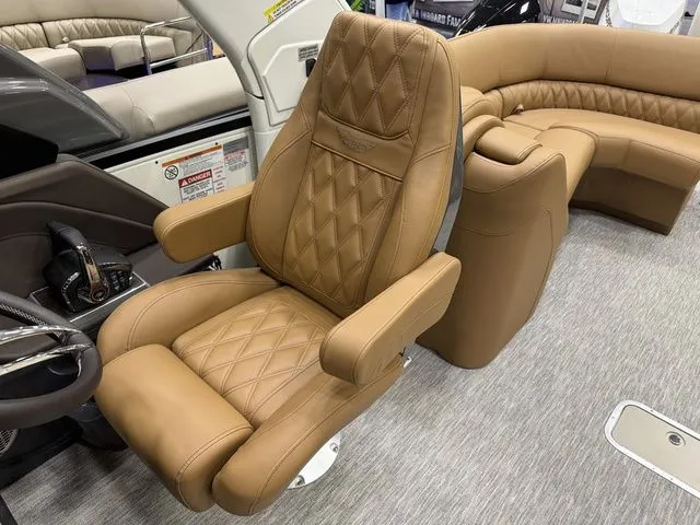 Slide: The Image of Bennington QX Quad Bench 30 QXFBWAX2 2026 - 21