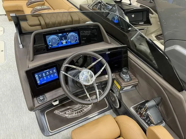 Slide: The Image of Bennington QX Quad Bench 30 QXFBWAX2 2026 - 23