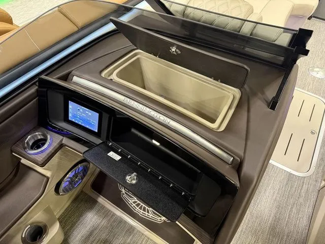 Slide: The Image of Bennington Q Quad Bench 27 QFBWAT2 2026 - 19