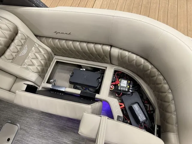 Slide: The Image of Bennington Q Quad Bench 27 QFBWAT2 2026 - 29