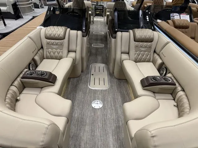 Slide: The Image of Bennington Q Quad Bench 27 QFBWAT2 2026 - 4