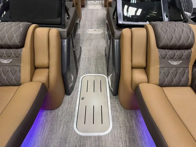 Slide: The Image of Bennington Q Quad Bench 25 QFBWA Tritoon 2026 - 11