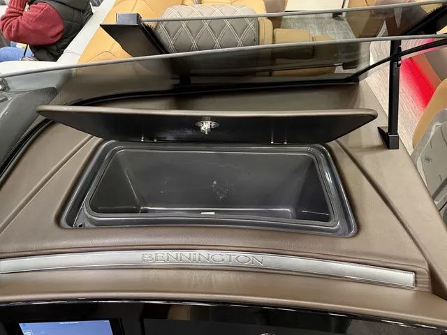 Slide: The Image of Bennington Q Quad Bench 25 QFBWA Tritoon 2026 - 24