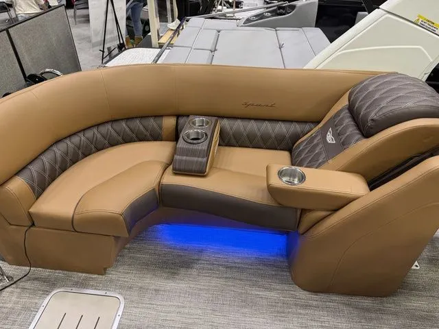 Slide: The Image of Bennington Q Quad Bench 25 QFBWA Tritoon 2026 - 31