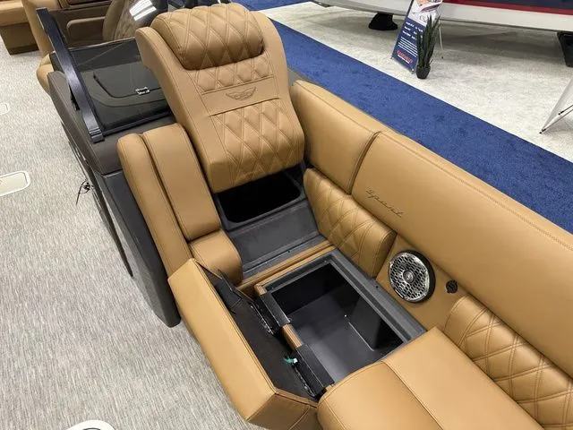 Slide: The Image of Bennington QX Quad Bench 30 QXFBWAX2 2026 - 13